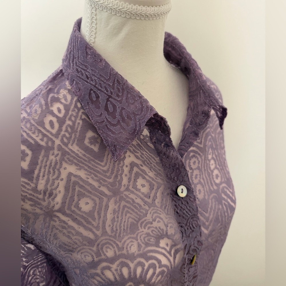 Alfred Dunner Sheer Lavender Full Button Jacquard Blouse Size 12